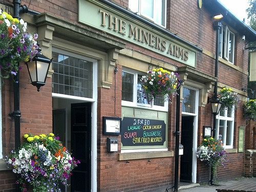 Hotel The Miners Arms Leeds  Esterno foto